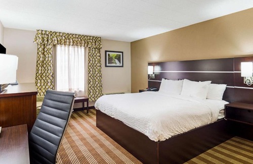Delaware Water Gap Hotel | Pocono Inn & Banquet - Stroudsburg