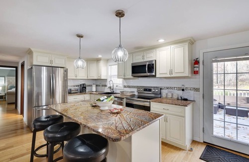 Cresco House | Pocono Mountains, Hidden-Gem, Hottub, GameRoom, Firepit, Min to all Attractions