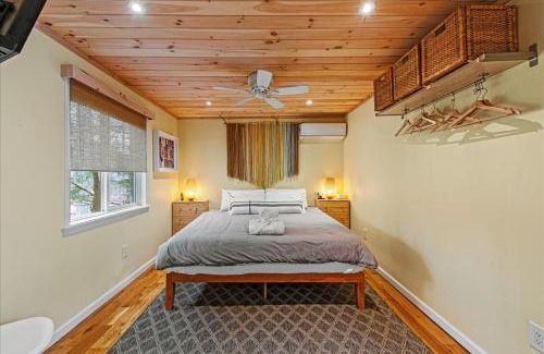 Tobyhanna House | Pocono Scandinavian Cottage cottage