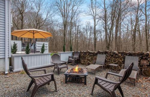 Tobyhanna House | Pocono Scandinavian Cottage cottage