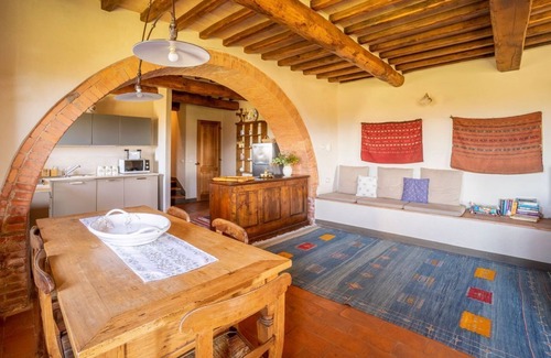 Pienza Villa | Podere Ginestra - Four Bedroom Villa, Sleeps 8