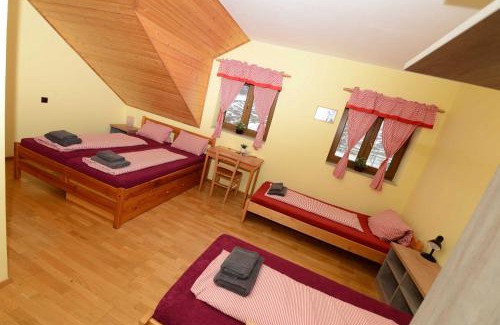 Tlumacov House | Podveský mlýn