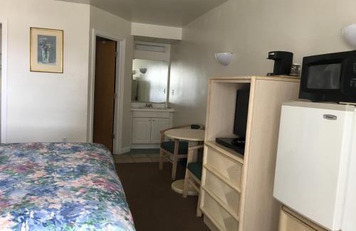 Misquamicut Hotel | Point 1 Resort & Motel