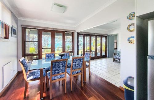 Sanctuary Point House | 'Point Break' Your Waterfront Break at the Point