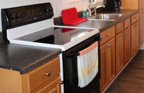 Kent Cottage | Point Breeze Cozy cottage