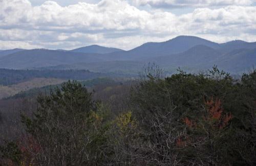 Ridges Over the Lake House | Point of View- Blue Ridge GA