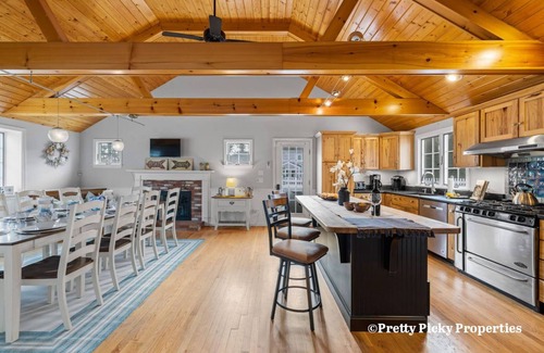 West Harwich House | Point Pleasant: 082-H Heated Pool, Walk to Beach, Close to everything in Harwich!