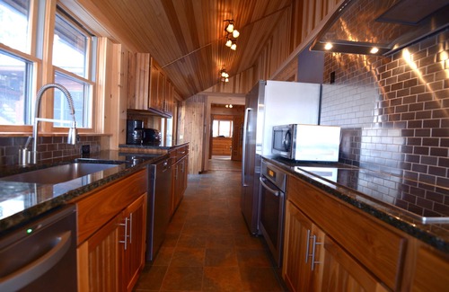 Cooperstown - Otsego Lake House | Pointe of View on Otsego Lake. 4 Bedrooms, 4 Bathrooms, 6 miles from Cooperstown