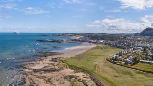 North Berwick House | Pointgarry