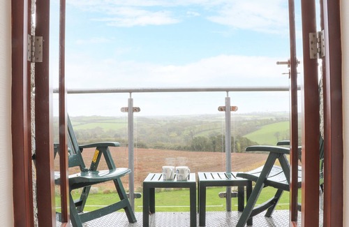 Cury Cottage | Pol Glas Hall