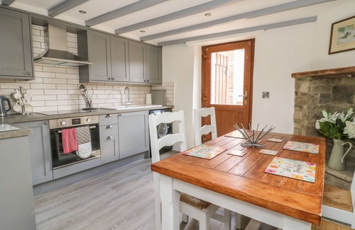 Kirkby Fleetham Cottage | POLLARD COTTAGE, pet friendly, with open fire in Northallerton