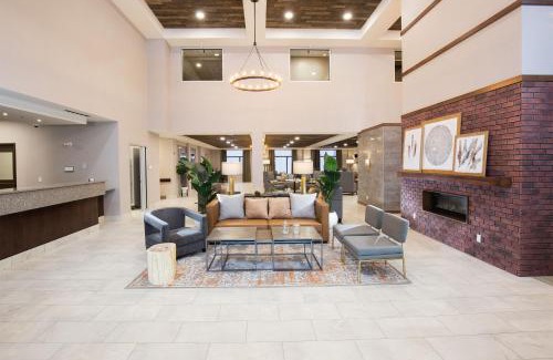 Prince George Hotel | Pomeroy Inn & Suites Prince George