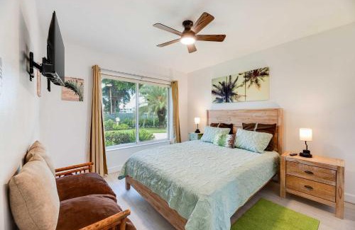 Cypress Point House | Pompano Beach Hideaway with Fenced Yard & BBQ