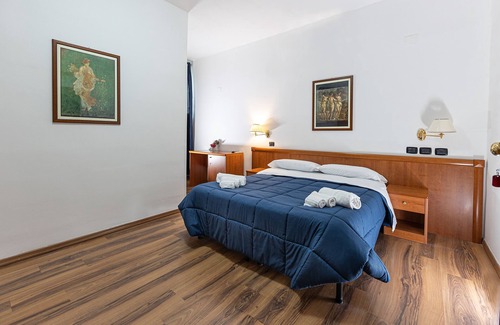 Torre Annunziata Hotel | Pompeii Ruins Hotel