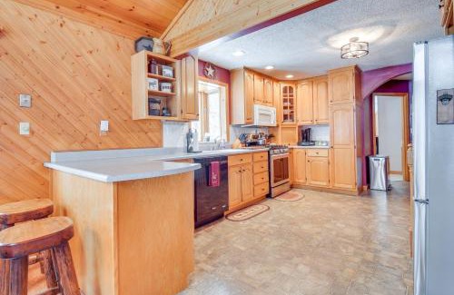 Errol House | Pond and Snowmobile Trails On-Site Errol Escape!