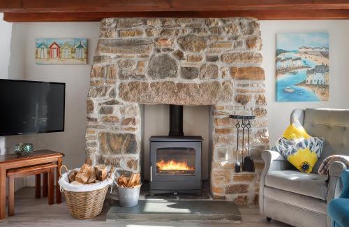 Brazzacott House | Pond Meadow