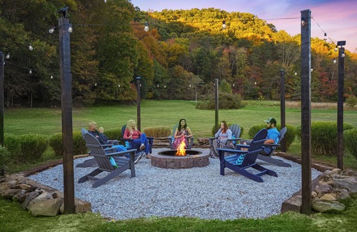 Rockbridge House | Pond-RoomTheater-SpeakEasy-HeatedPool-Game