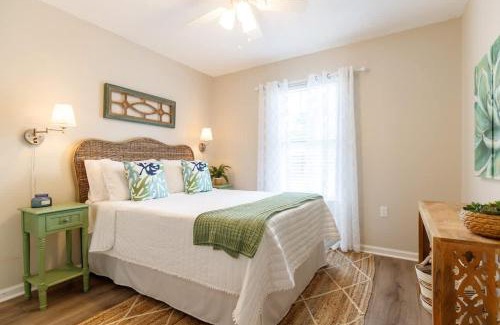 Valdosta House | Pondside Retreat-Sleeps 8 Moody AFB & Freedom Park