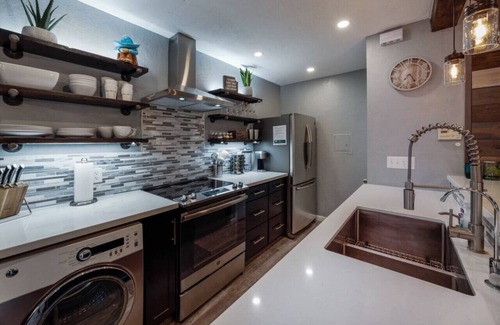 Tucson Condo | Pool/2 BR 1 BA/Townhouse/Hikers Welcome