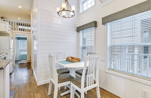 Sherrills Ford Cottage | Pool Access + Views: Serene Cottage at Lake Norman