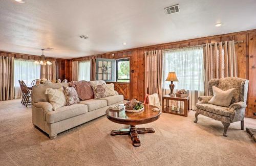 Grove House | Pool and Outdoor Kitchen Grand Lake Getaway!