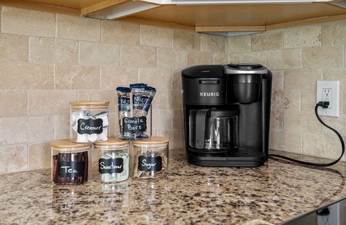 Boynton Beach House | Pool | Grateful Dead Inspired | Putting Green Fun