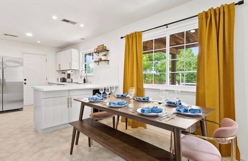 Gracywoods House | Pool, Hot Tub, Fire Pit, Karaoke, Game Room, Movie