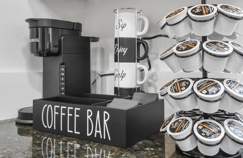 Riverside House | Pool - Hottub - Game Room - Fire Pit - Sleeps 12!