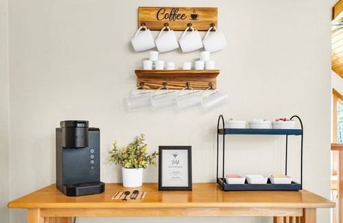 Bethel Cabin | POOL+HotTub+Sauna/Privacy+9miles to Sunday River