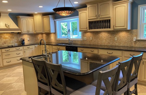 Garnet Valley House | Pool Open May 12 Hot Tub, King Suite, Bball, Trampoline, Fire Pit