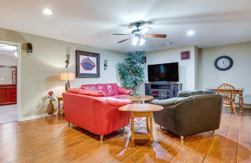 Gwinnett County Apartment | Pool Table and Patio Cozy Lawrenceville Apt