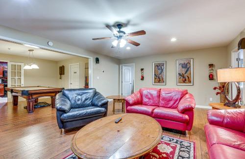 Gwinnett County Apartment | Pool Table and Patio Cozy Lawrenceville Apt
