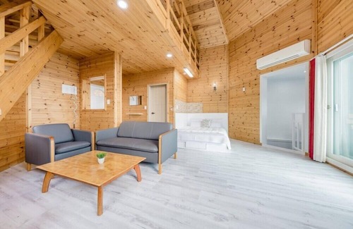 Pohang House | Pool Villa 1-2 Pension