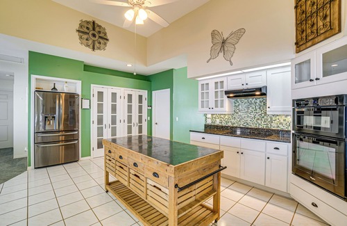 Lake Suzy House | Poolside Bliss & Lake Fun: Florida Getaway!