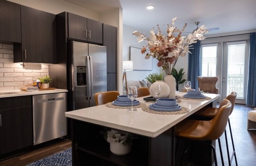 Addison Apartment | Poolside Bliss, Trails and Culinary Delights!