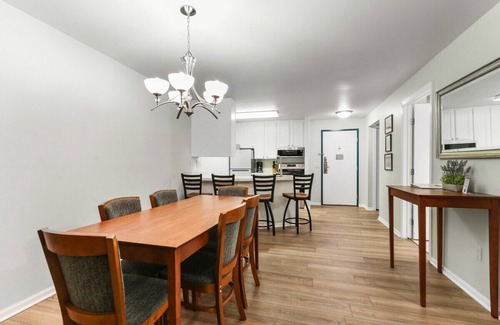 Lake Geneva Condo | Poolside Lookout at the Cove Hotel |Downtown Lake Geneva |Hot Tub |Walkable |Resort Game Room & Gym