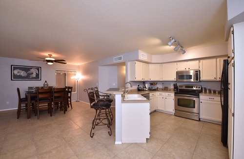 Paradise Valley Village House | Poolside Paradise 4 bedrooms/3 bath. Hot tub, pool and putting green
