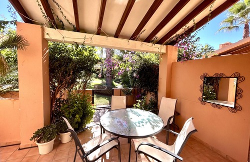 Mar de Cristal Ski Chalet | Poolside, south facing bungalow with roof terrace