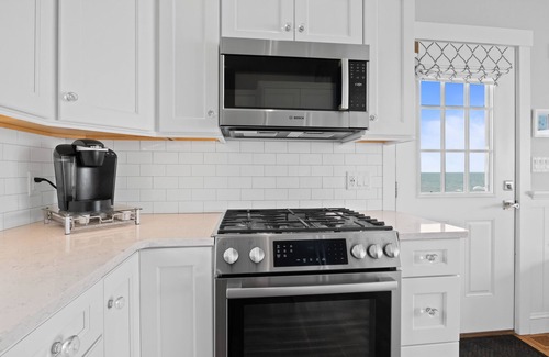 Popponesset House | Popponesset Waterfront - Beachfront Home, 3 bedrooms, 2 baths, sleeps 6, A/C