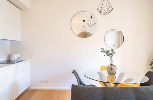 Sao Jorge de Arroios Apartment | Poppy Apartment, Saldanha, Lisbon