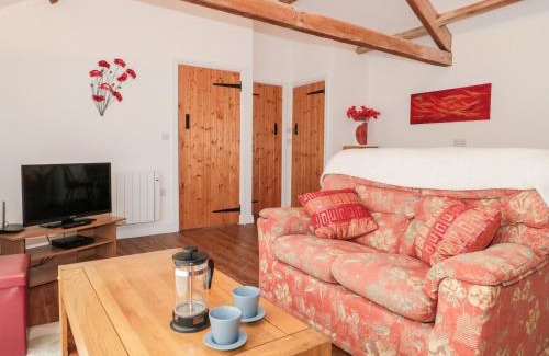 Cowbridge House | Poppy Cottage