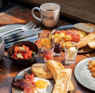 Old City Hotel | POR Thapae Gate