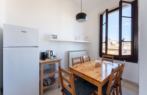 Santa Maria Novella Apartment | Porcellana Apartment