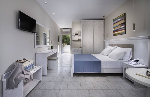 Nikita Hotel | Porfi Beach Hotel