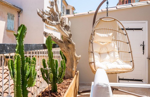 Porquerolles Apartment | Porquerolles, Appartement Cosi et Lumineux
