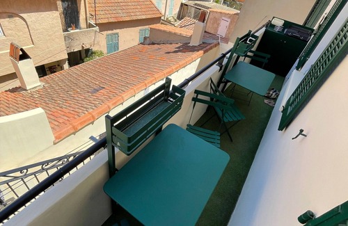 Porquerolles Apartment | PORQUEROLLES very comfortable apartment +