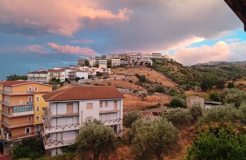 Cariati Villa | Port-AGIP areaDouble room, shared bathroom(with single) in cottage fam.