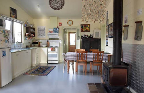 Port Campbell House | Port Campbell Guesthouse & Flash Packers