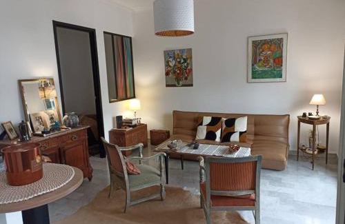 Quartier du Port Apartment | Port de Nice-charmant appartement bucolique ! vue port