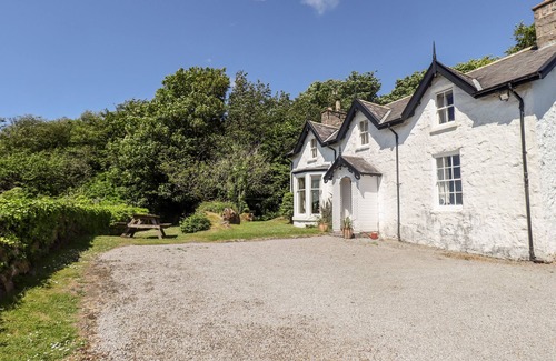 Rockcliffe Cottage | PORT DONNEL COTTAGE, pet friendly, with open fire in Dalbeattie